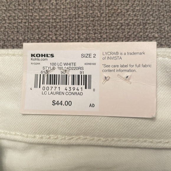 NWT $44 Lauren Conrad White Cuffed Shorts HIGH RISE - Picture 5 of 14